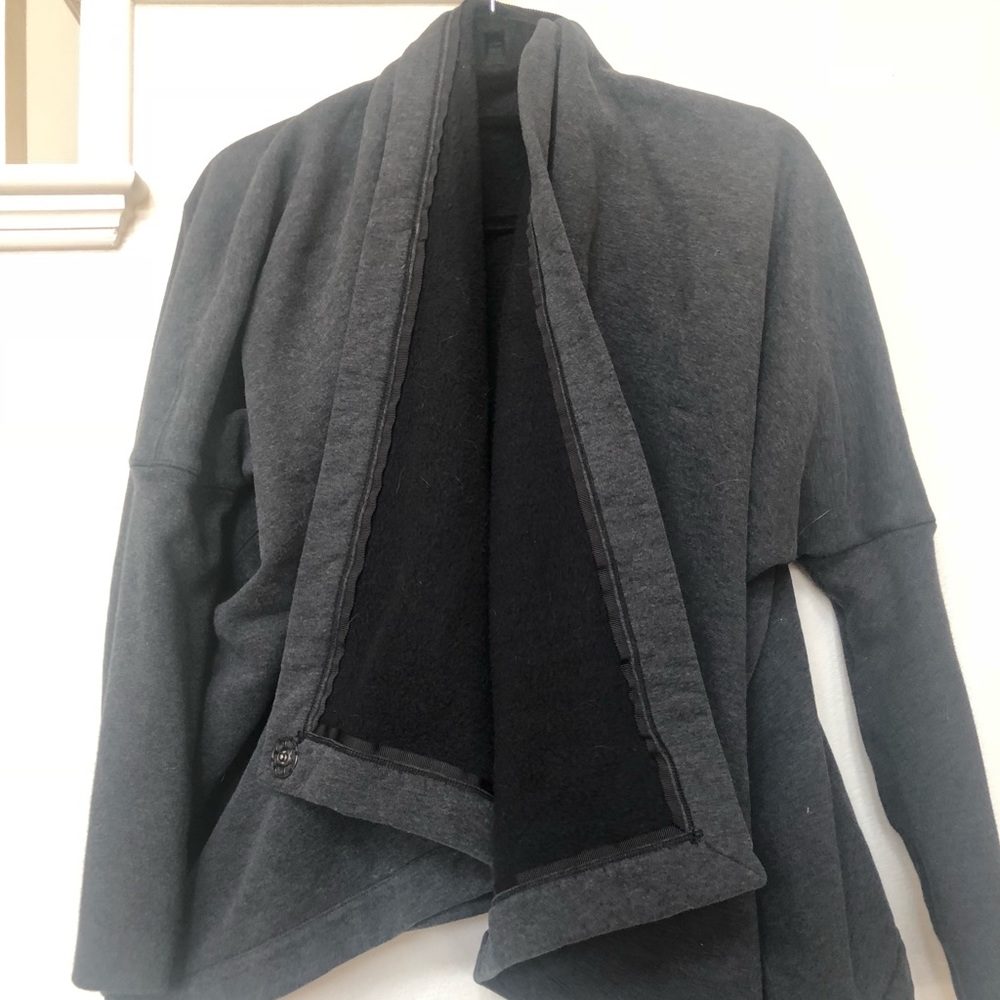 Lululemon it makes two wrap s/m